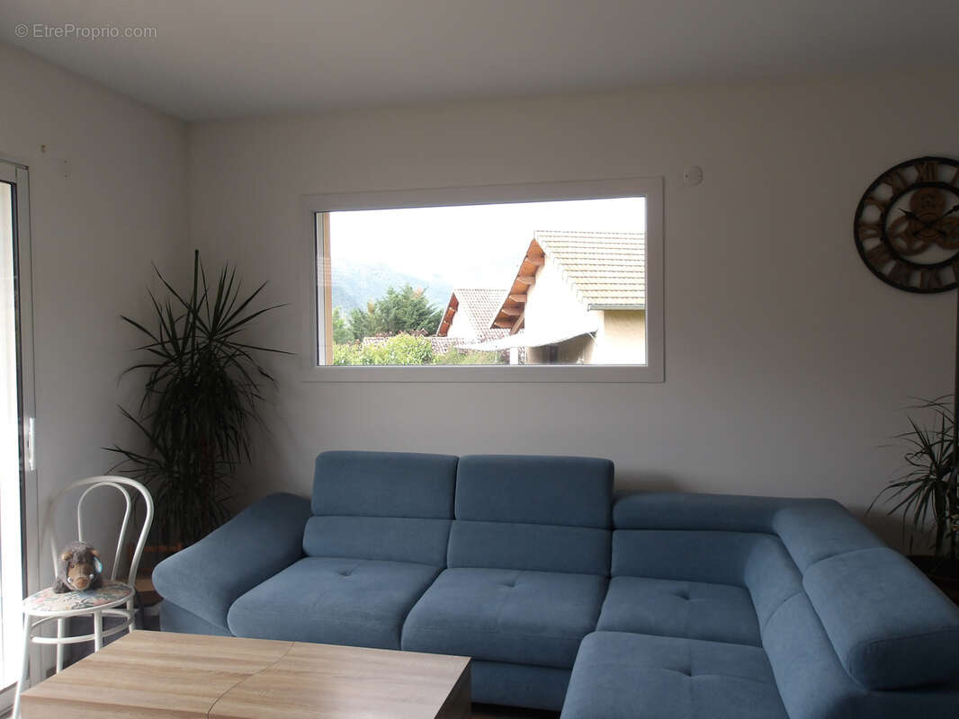 Maison à ESPINASSES