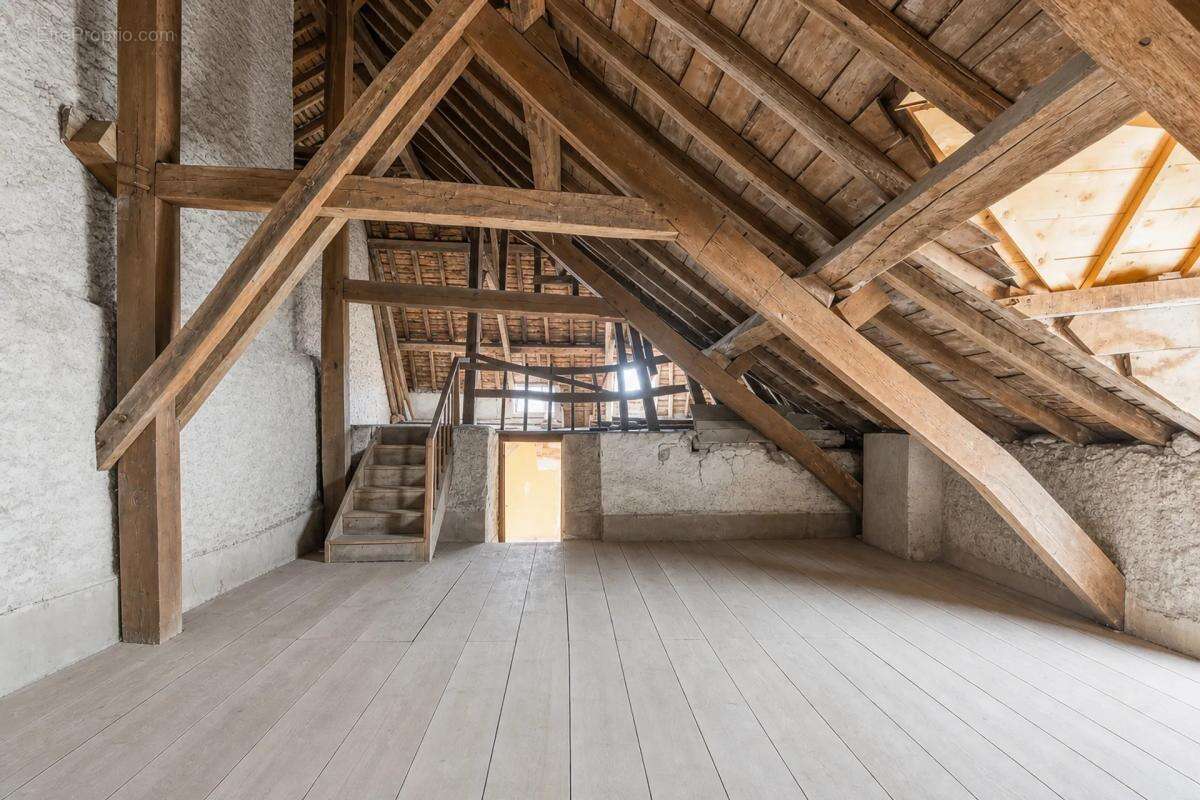 Maison à AUZANCES