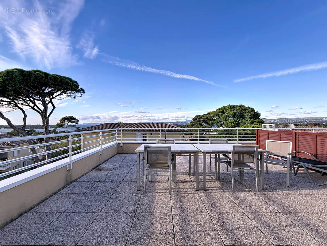 Appartement à SIX-FOURS-LES-PLAGES