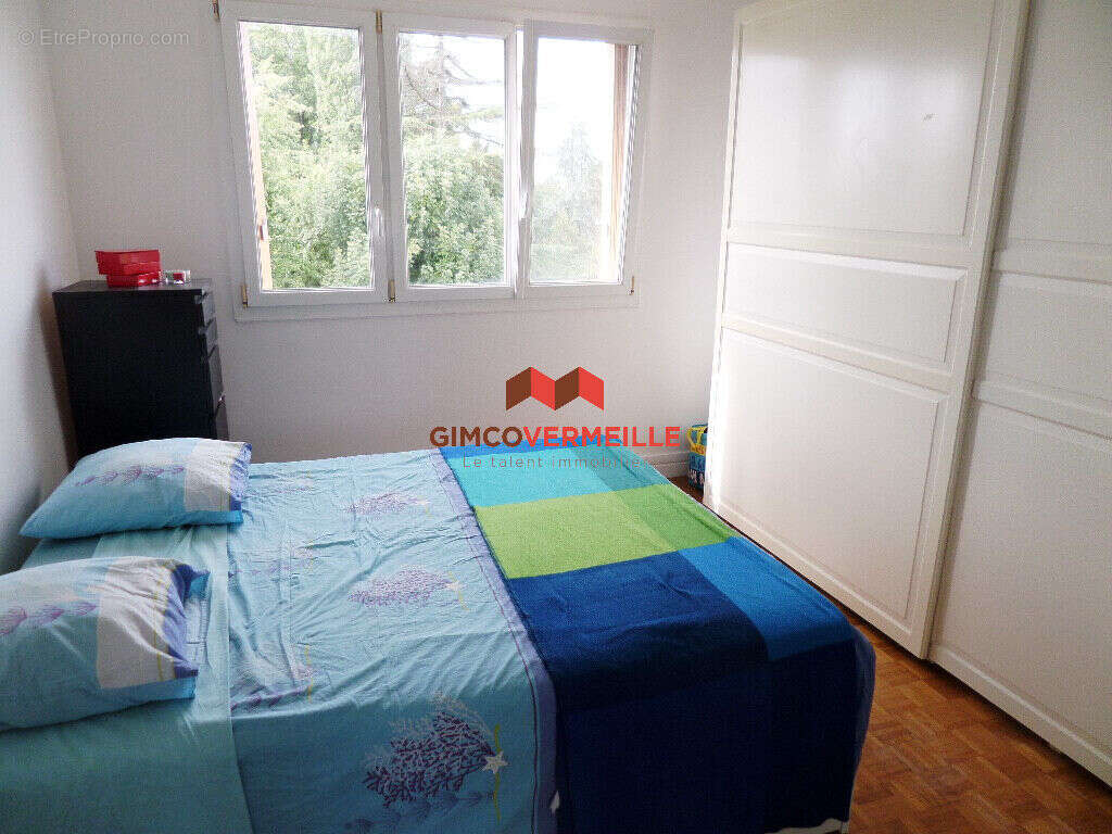 Appartement à LA CELLE-SAINT-CLOUD