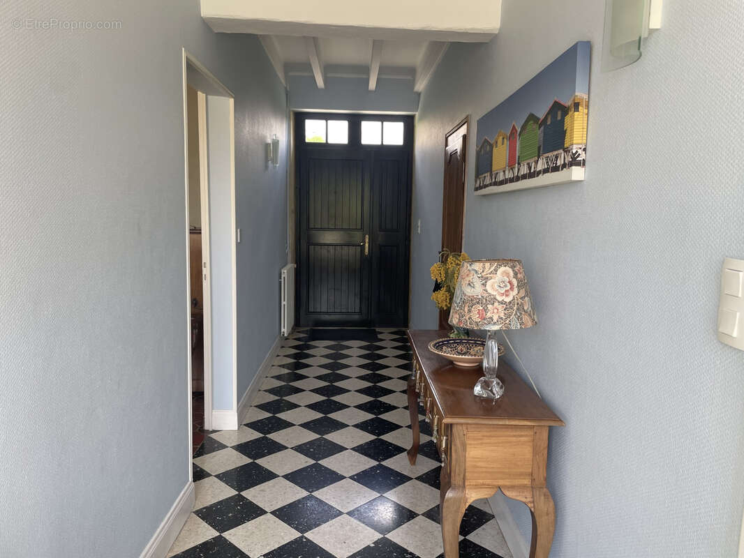 Maison à MESNAC