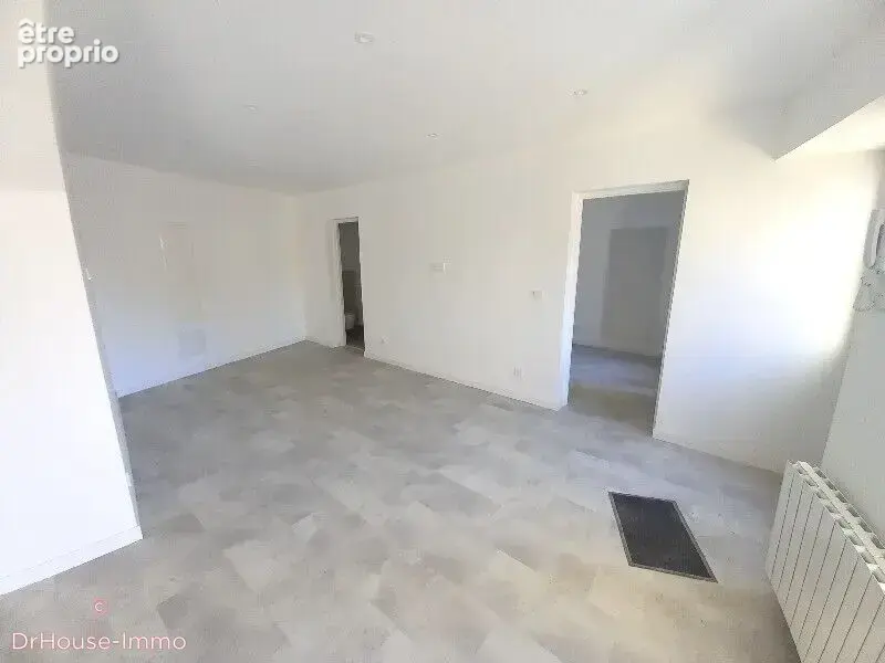 Appartement 59 m² à La Cote-Saint-Andre  - photo 6