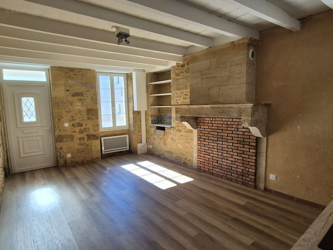 Appartement à SAUVETERRE-DE-GUYENNE