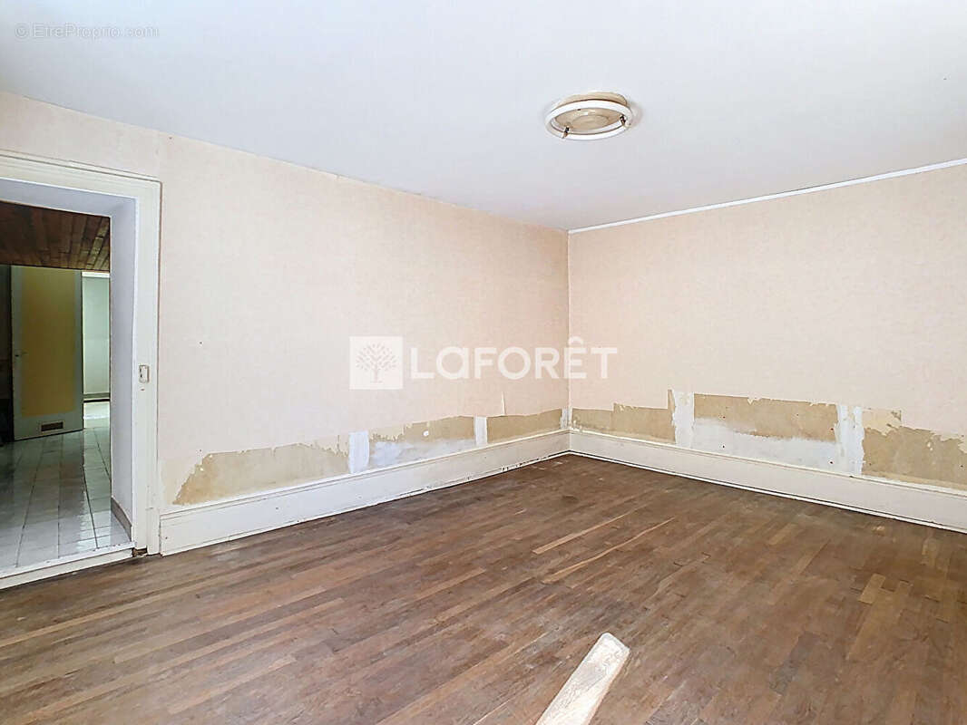 Maison à MAXEY-SUR-VAISE