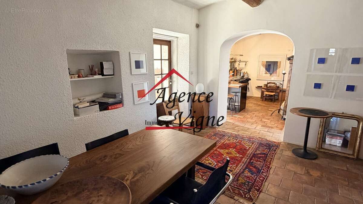 Maison à SAINT-VICTOR-DE-MALCAP