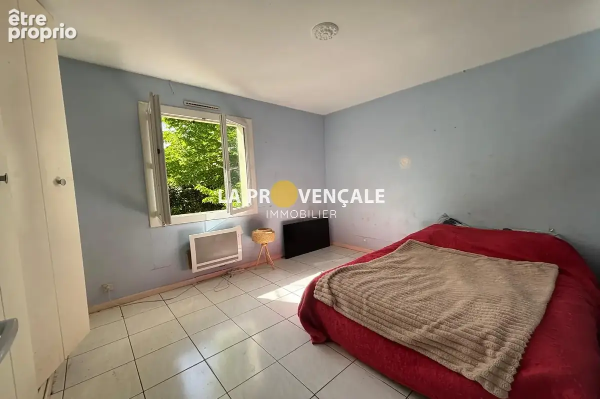 Maison 5 pièces 130 m² à vendre à Greasque (13850) - photo 9