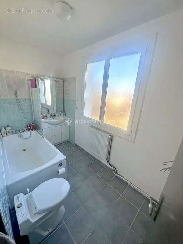 Maison à LABRUGUIERE