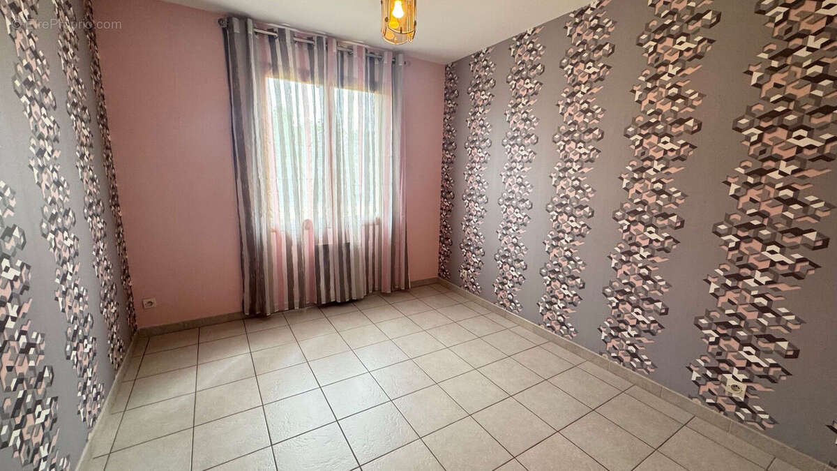 Maison à NEUNG-SUR-BEUVRON