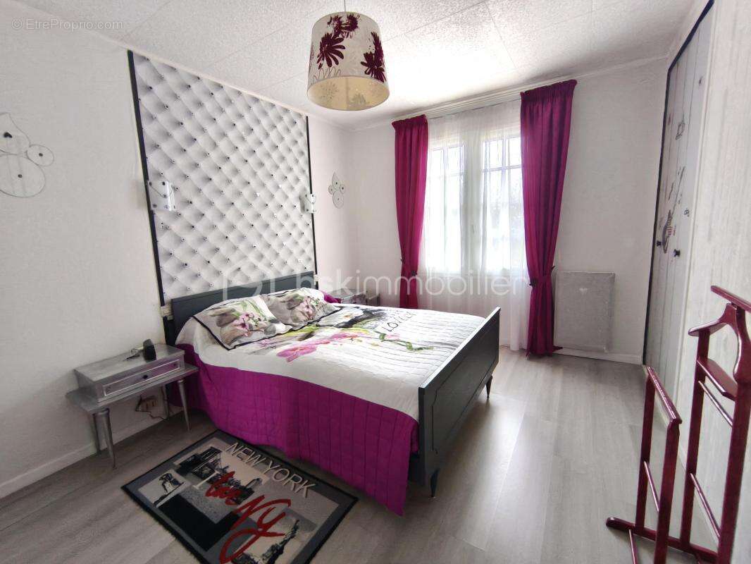 Maison à MONTMORILLON