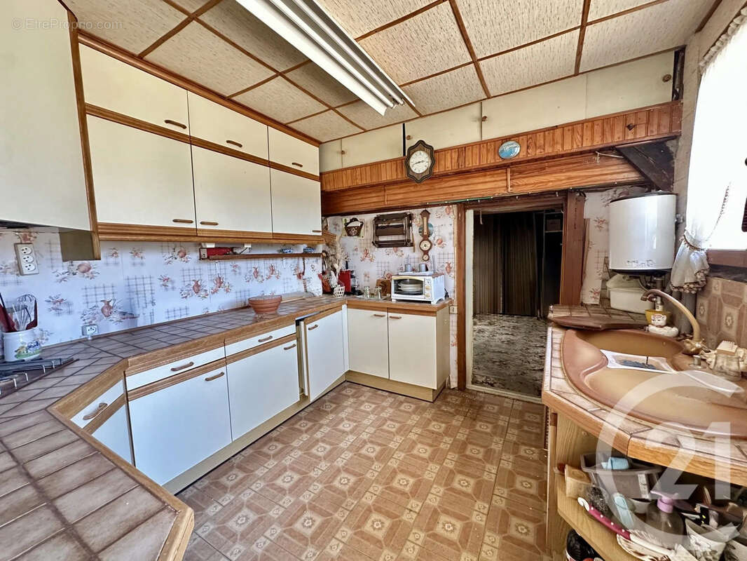 Maison à BROU