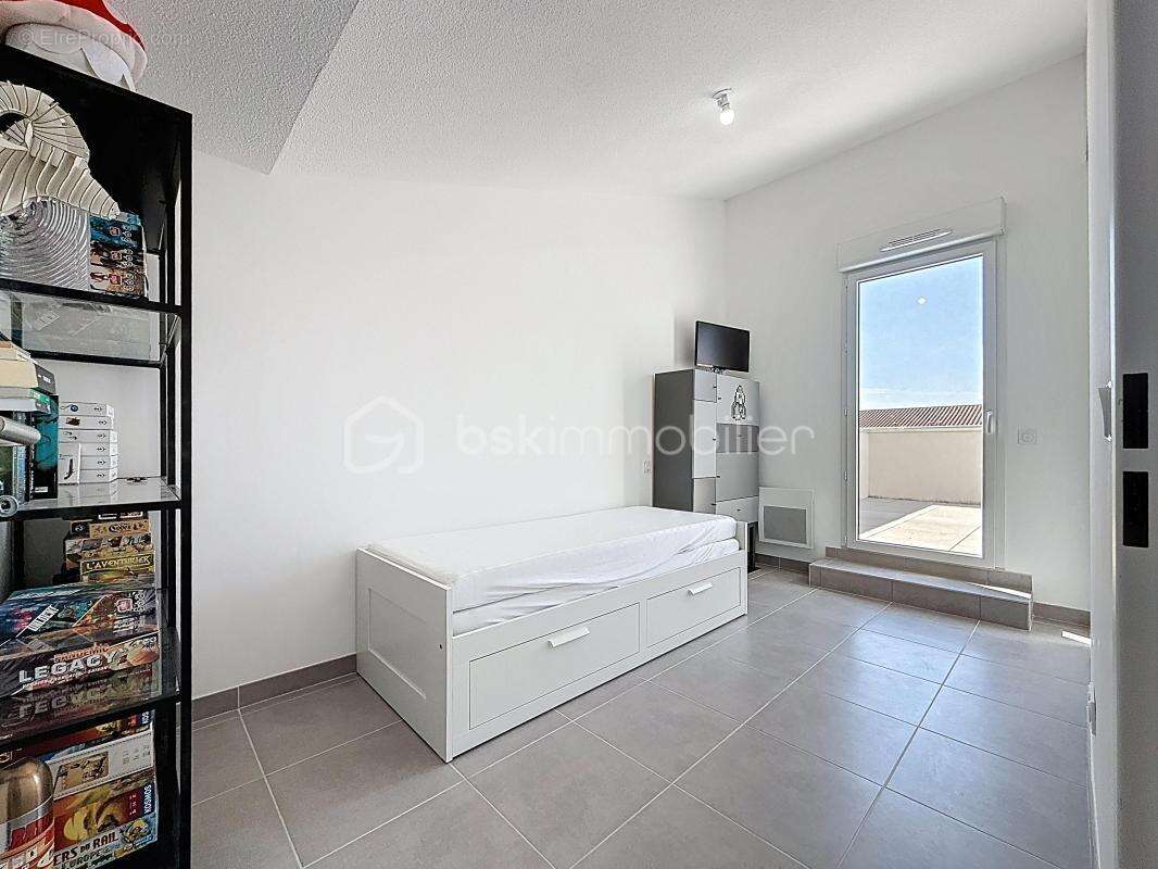 Appartement à SAINT-BRES