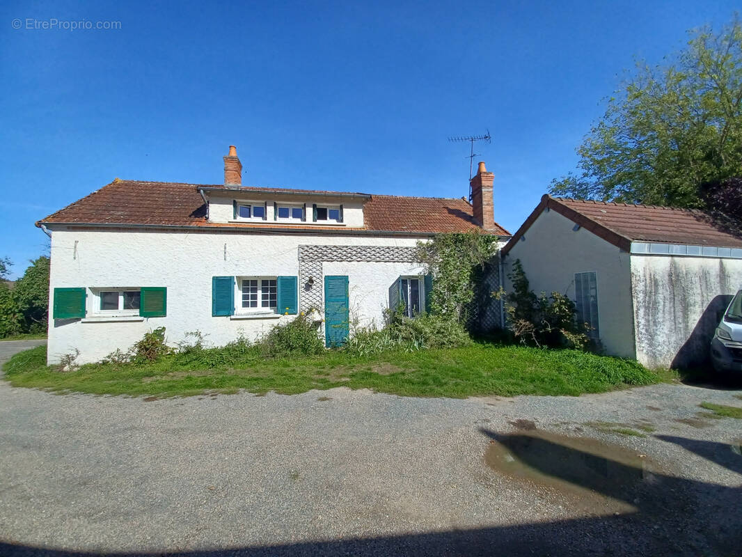 Maison à JUSSY-LE-CHAUDRIER