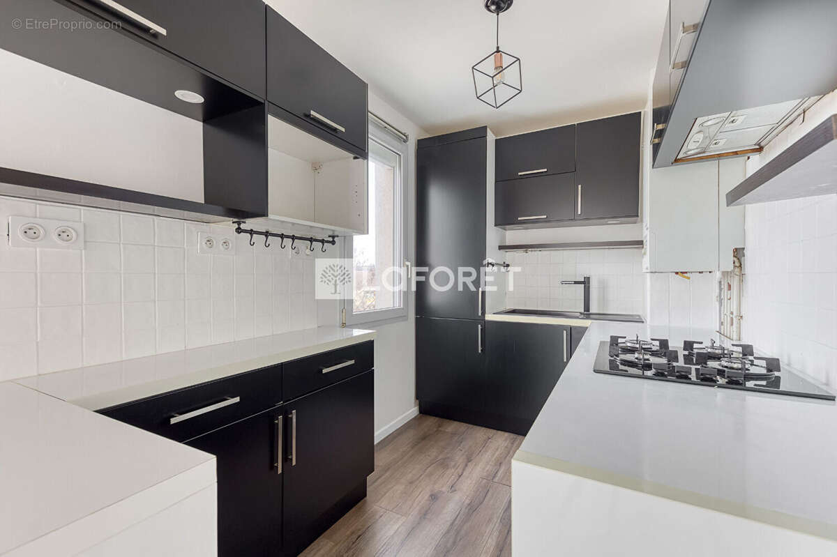 Appartement à PONTAULT-COMBAULT