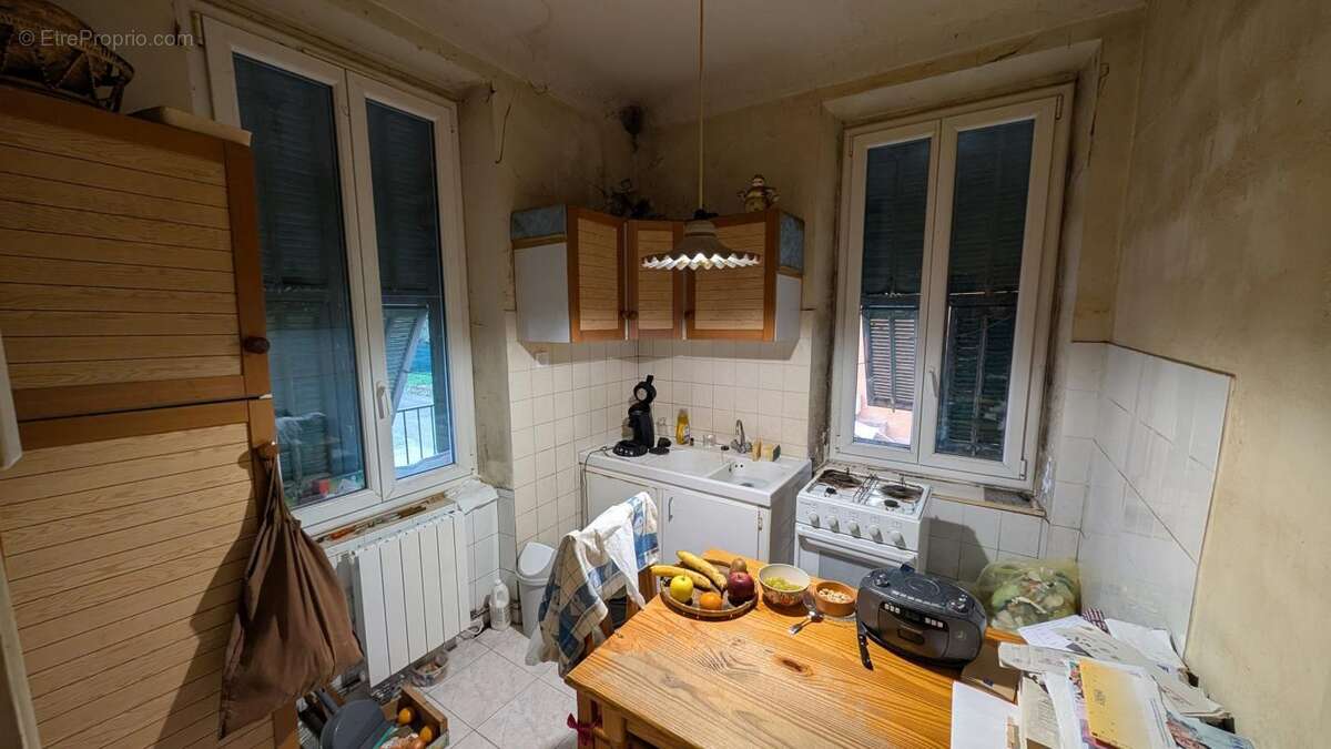 Appartement à CONTES