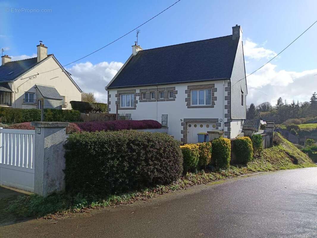 Photo 5 - Maison à BELLE-ISLE-EN-TERRE