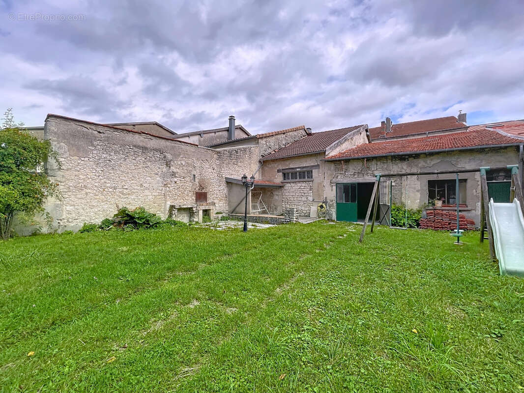 Maison à LIGNY-EN-BARROIS