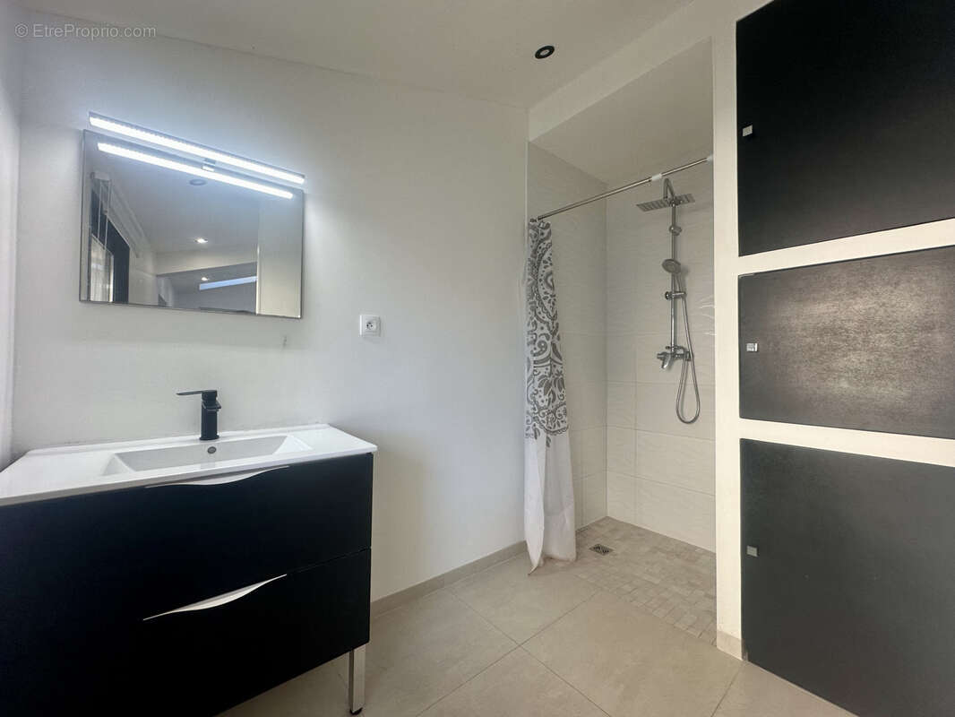 Appartement à PONT-DE-CHERUY