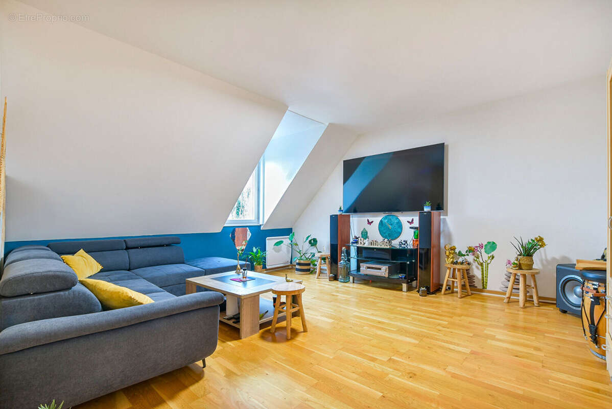 Appartement à BRIE-COMTE-ROBERT