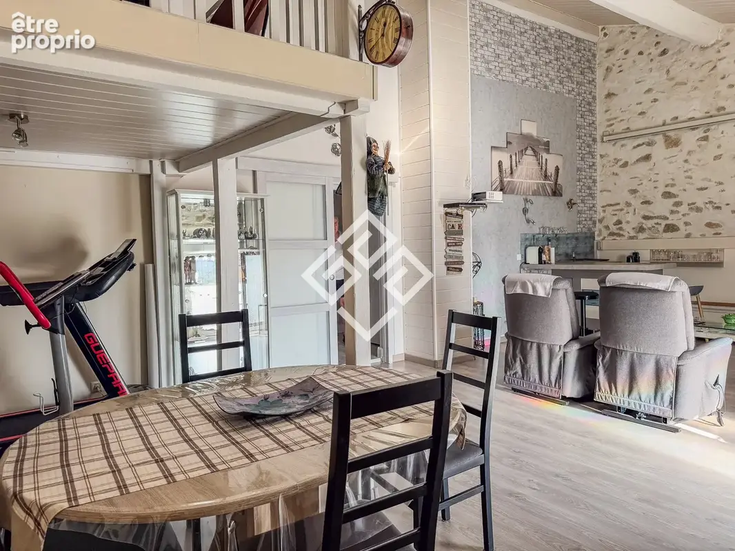 Maison en Pierre de caractère avec jardin et garage - photo 18