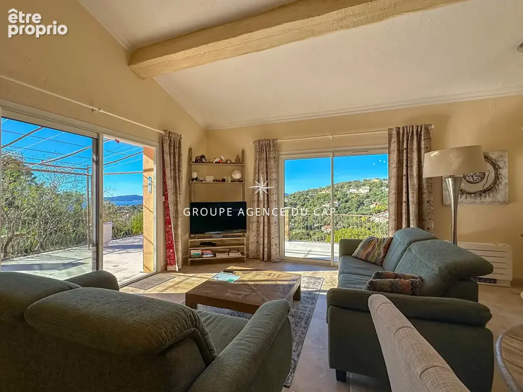 A vendre villa vue mer golfe de st-tropez 5 chambres annexe piscine parkings  aux issambres - photo 3