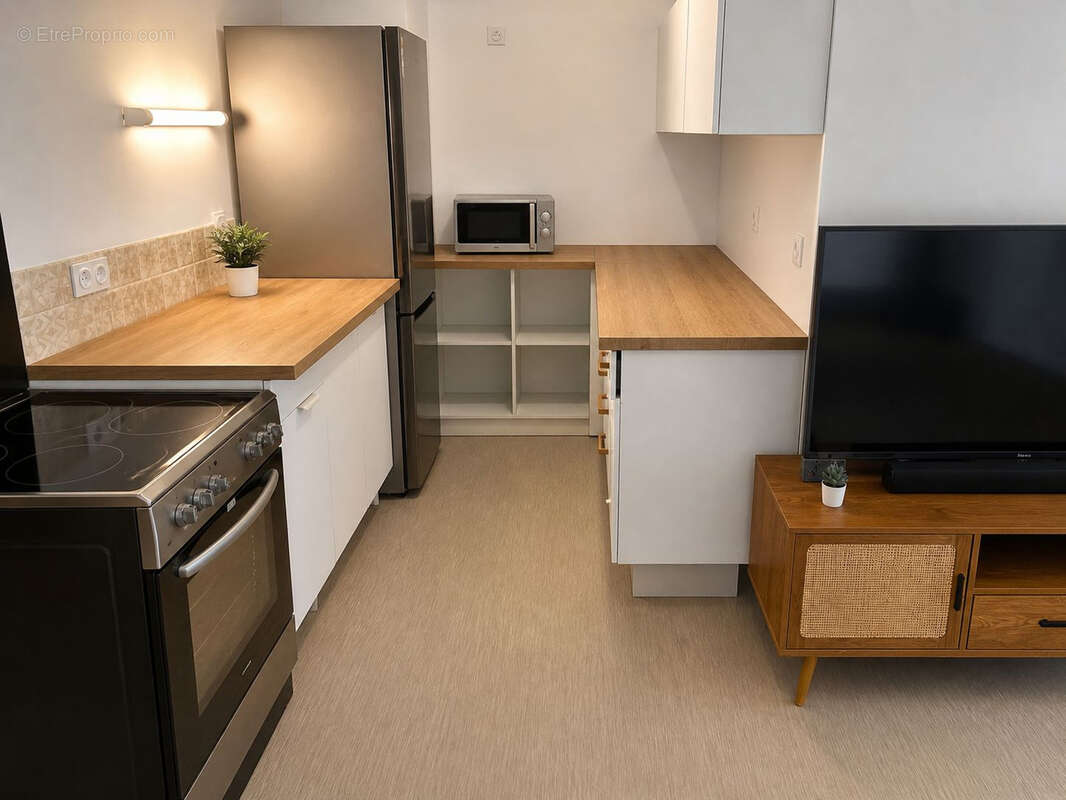 Appartement à AVRILLE