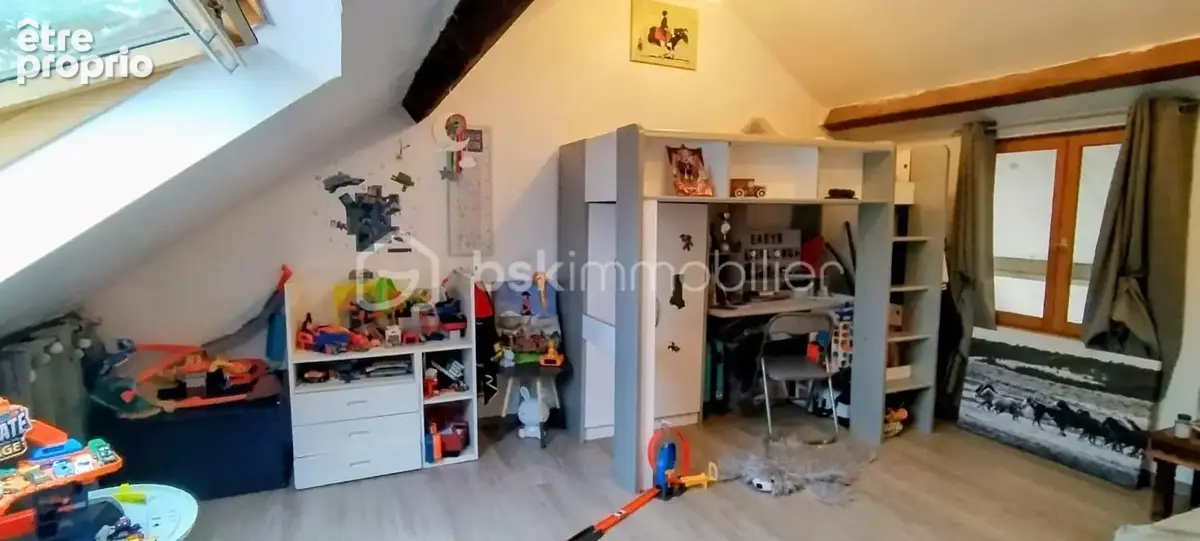Maison sur terrain boisé de 8417m2 avec garage et abris - photo 4