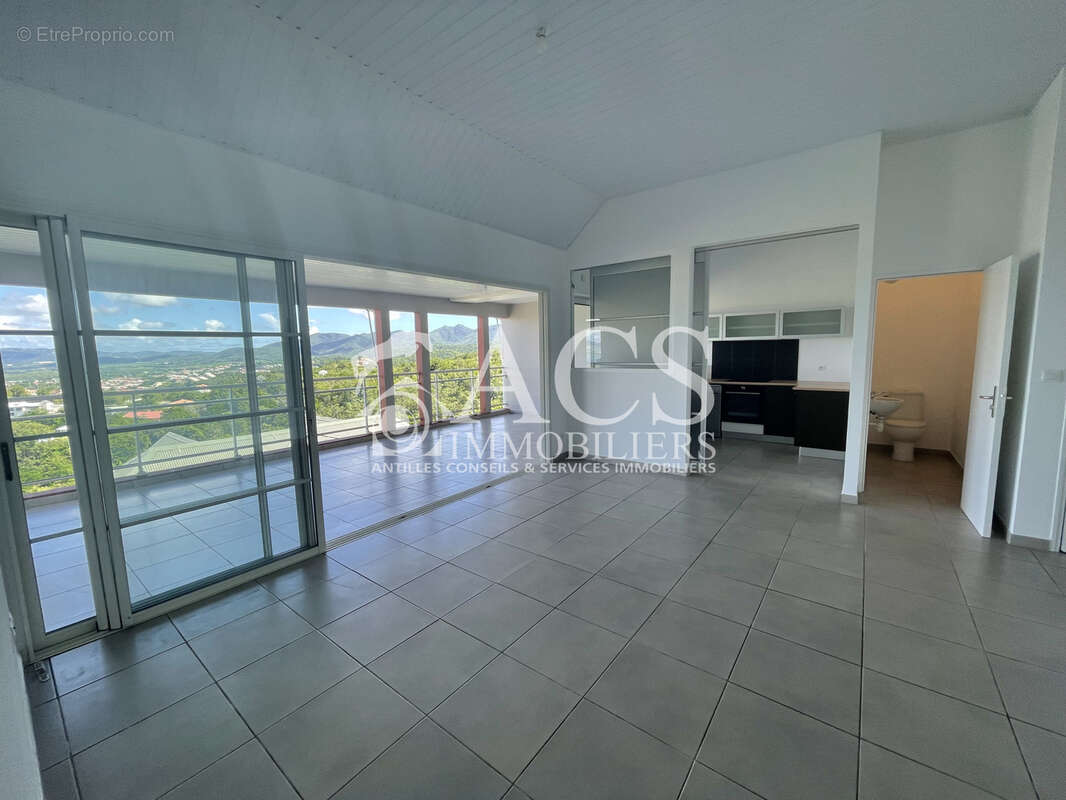 Appartement à LES TROIS-ILETS