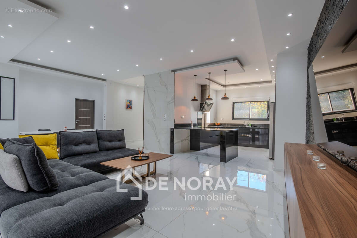 Maison à JOUE-LES-TOURS