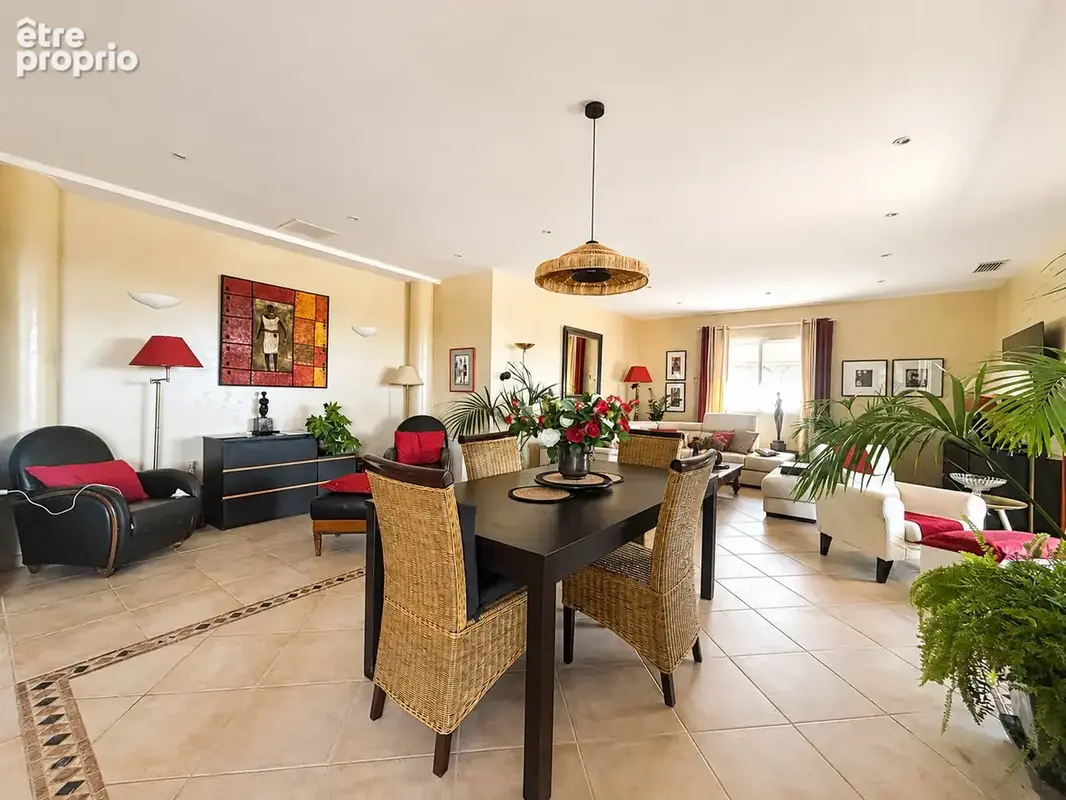 Villa d’exception avec piscine et vue panoramique à Draguignan - photo 8