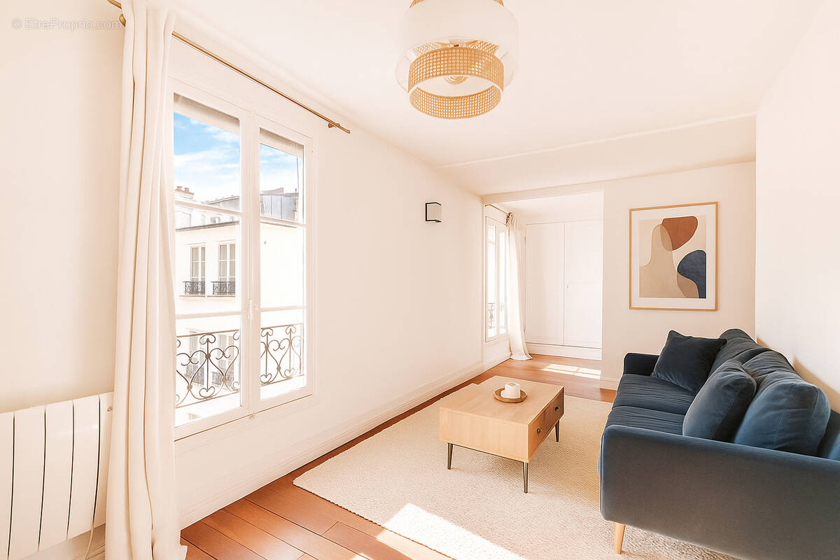 Appartement à PARIS-10E