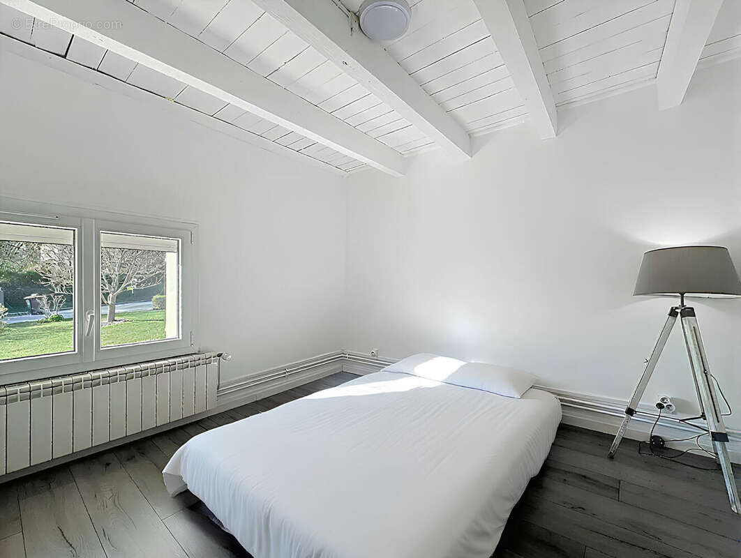 Maison à PONCEY-LES-ATHEE