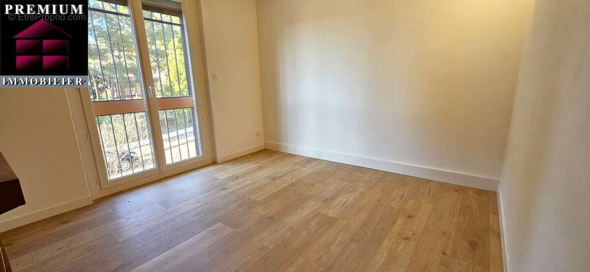 Maison à SAINT-ESTEVE