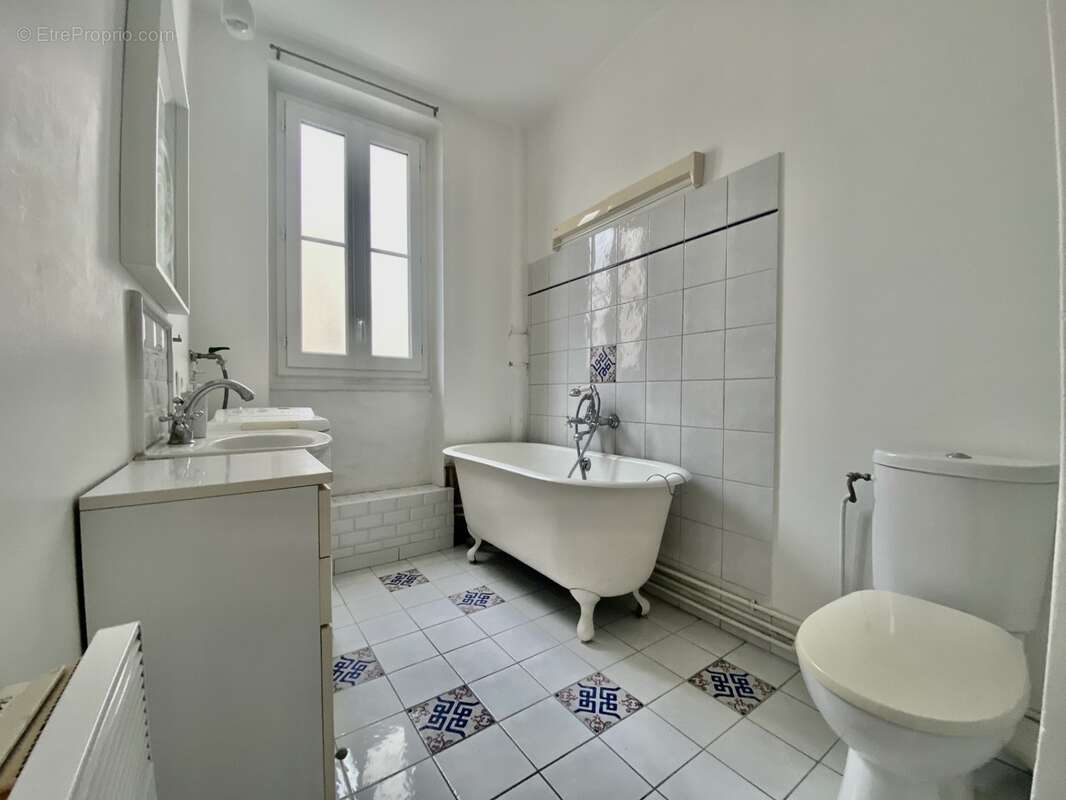 NANTERRE (92) Centre-Ville à vendre Appartement 2 pièces de 42,25 m² - Proche RER - photo 13