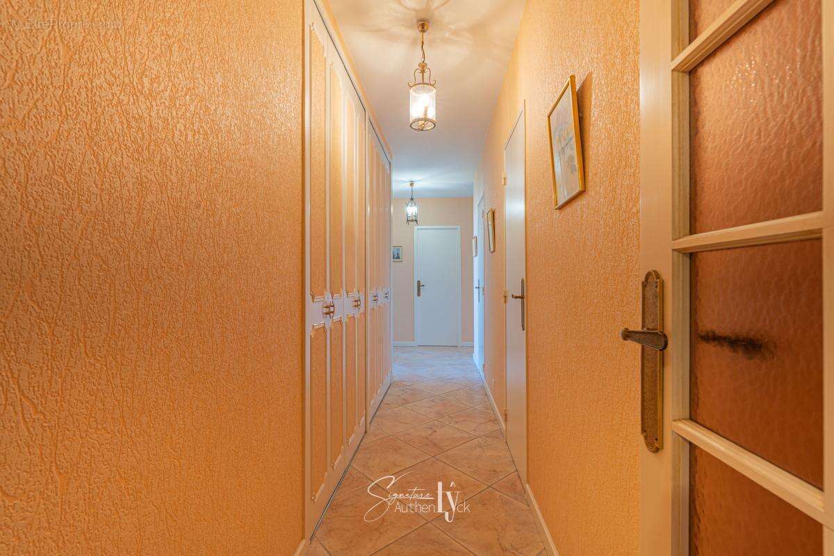 Appartement - photo 9