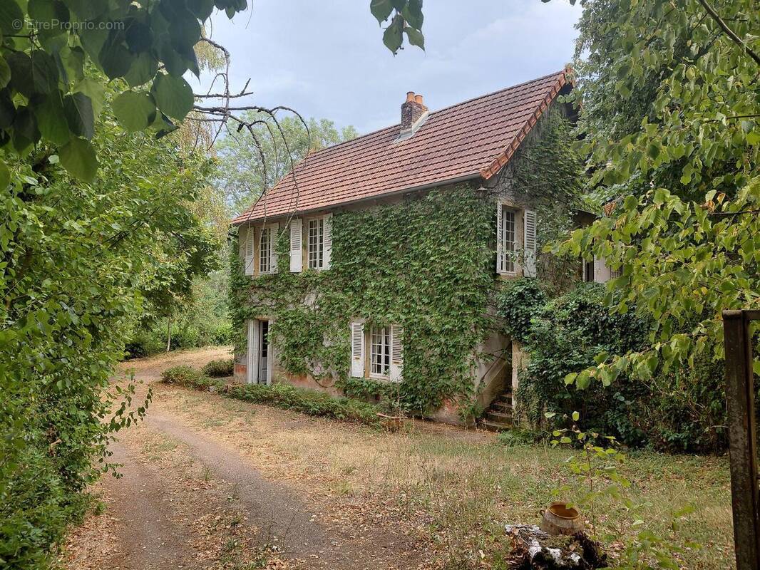 Photo 1 - Maison à CHARLIEU
