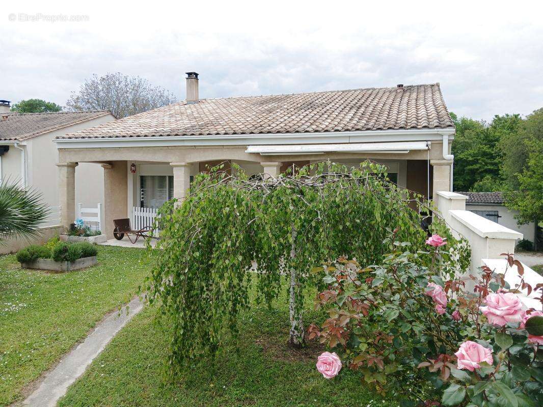 Maison à CHAMPNIERS