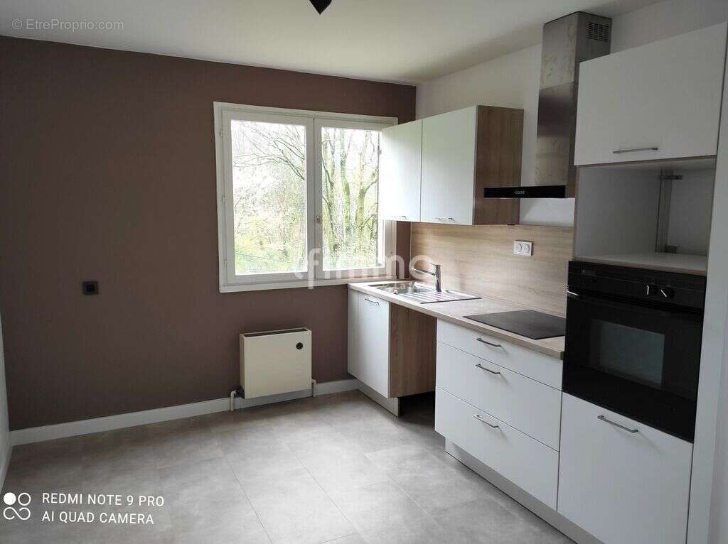 Appartement à SAINTE-FOY-LES-LYON
