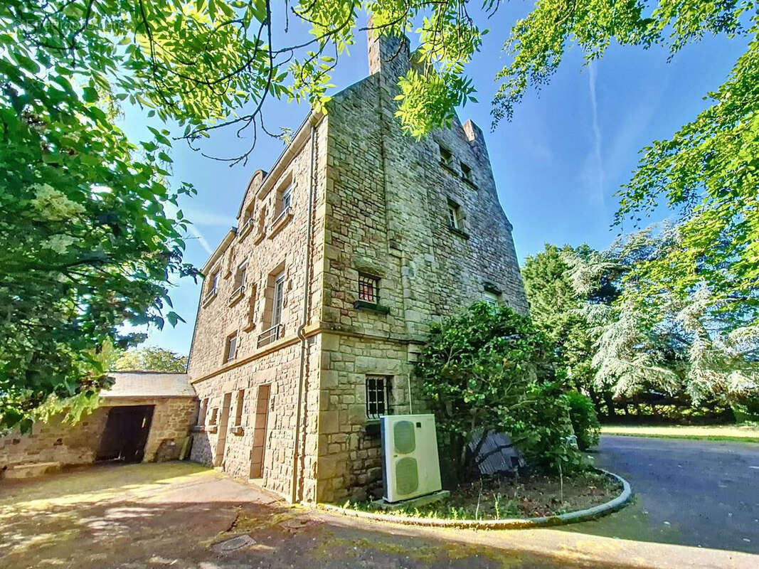 Maison à PLELAN-LE-PETIT