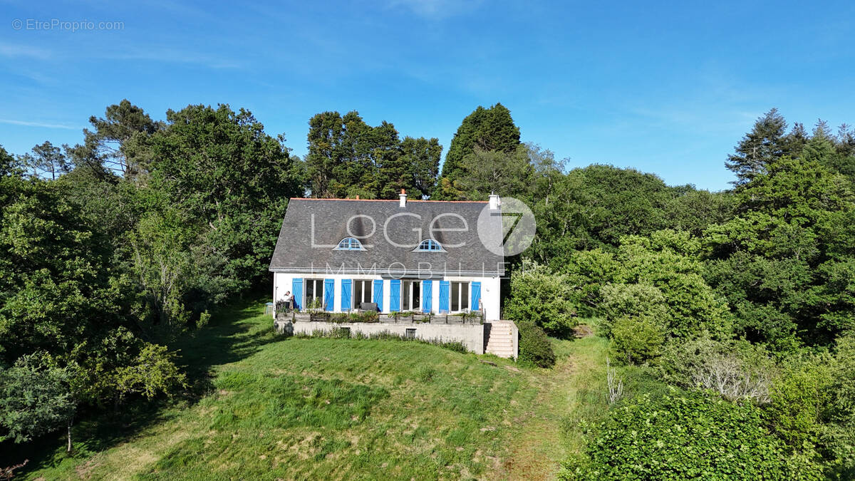 Maison à QUIMPERLE