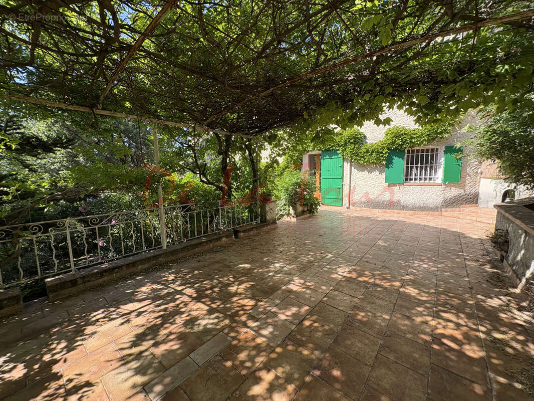 Appartement à MARSEILLE-12E