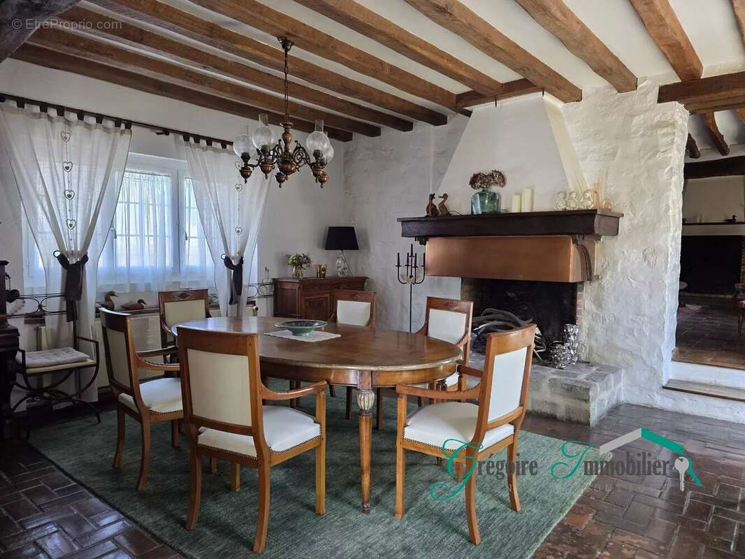 Maison à MONTIGNY-SUR-LOING