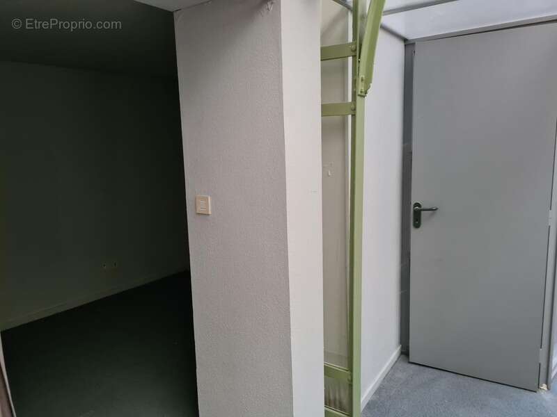 Loft, local commercial ou bureau, cœur de ville, rez de chaussée - photo 6