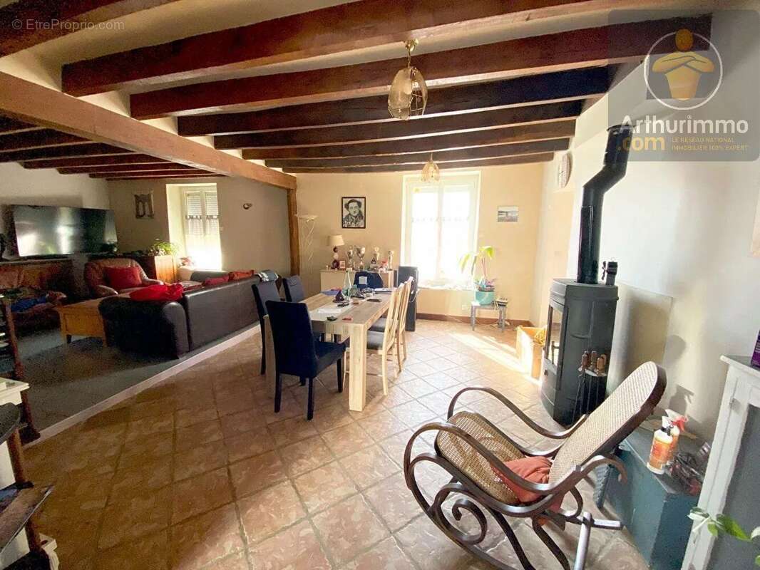 Maison à CHARSONVILLE