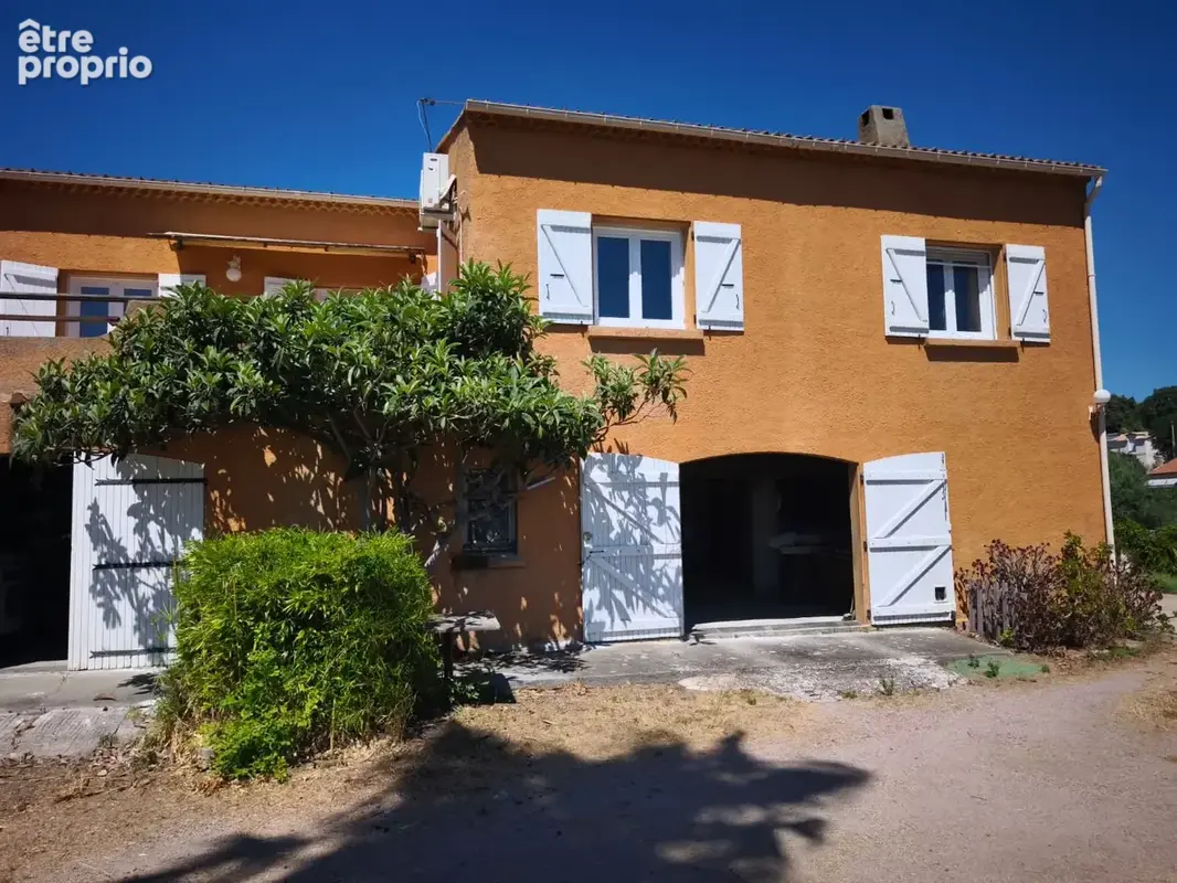 Maison familiale avec vue mer, jardin piscinable et fort potentiel - photo 13