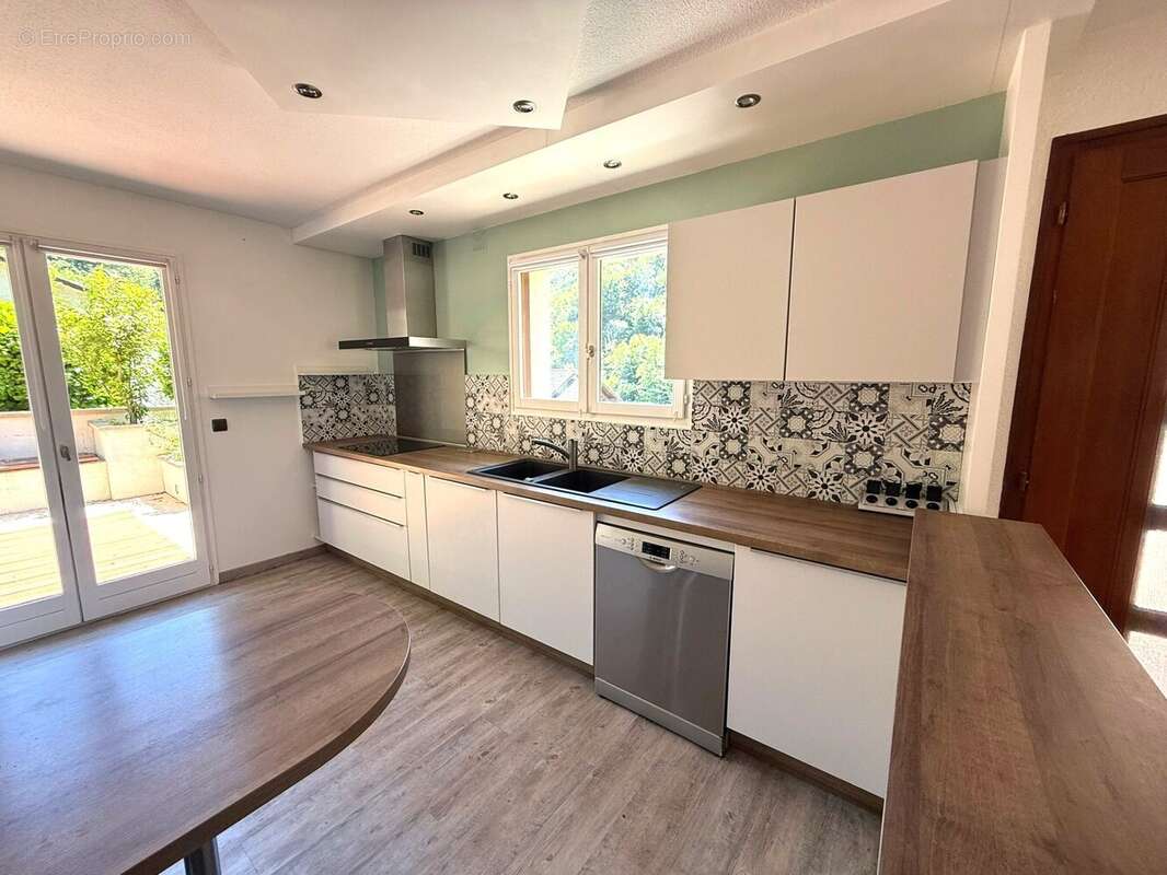 Maison à SAINT-MARTIN-D&#039;URIAGE