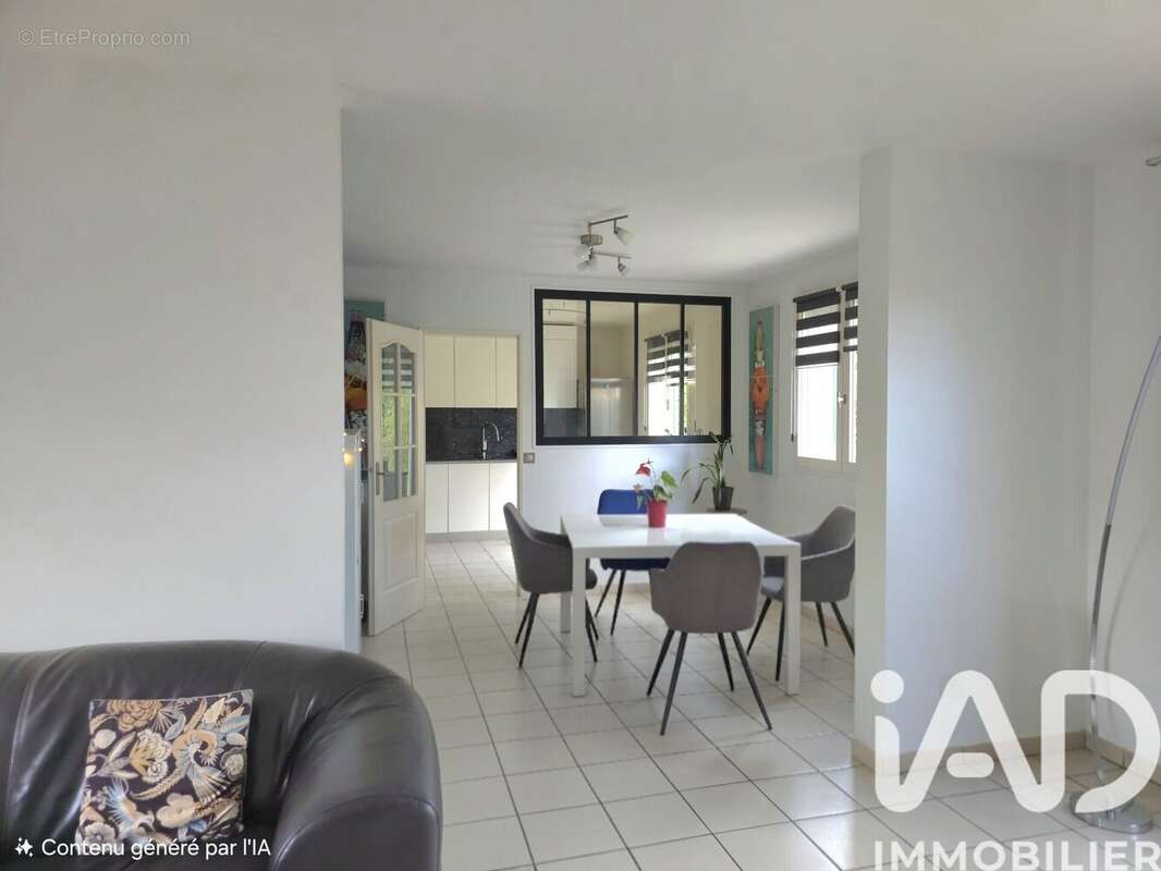 Photo 5 - Maison à VAUREAL