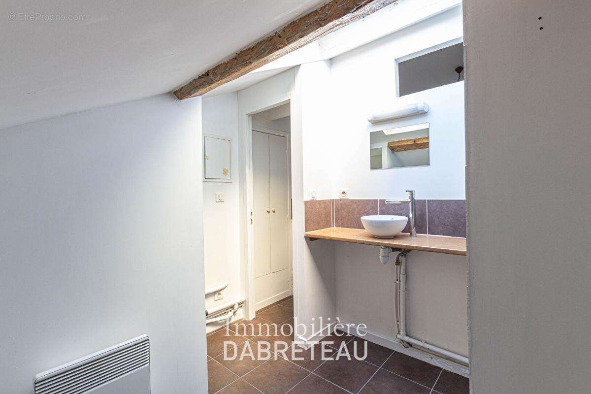 Appartement à LYON-8E