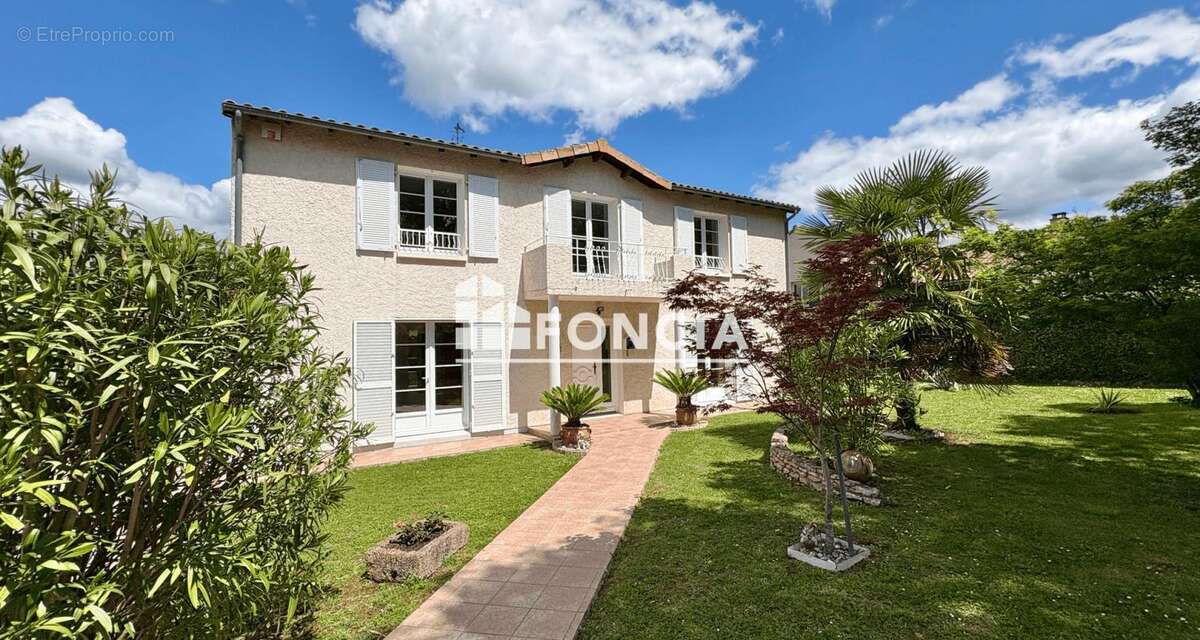 Maison à BUXEROLLES