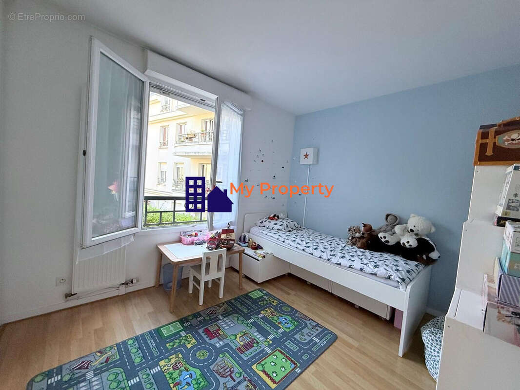Appartement à HOUILLES