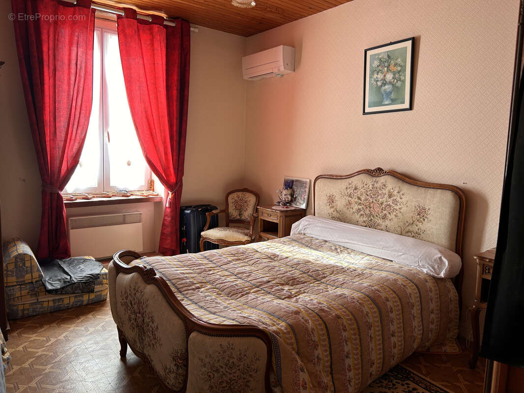 Maison à SENNEVIERES